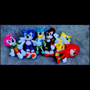Sonic plush